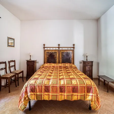 Lovely In With Swimming Pool Holiday home Citerna