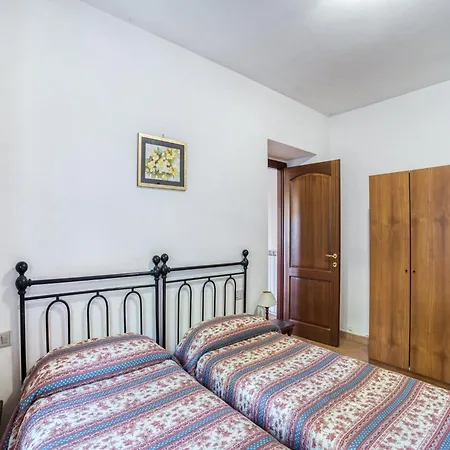 Holiday home Lovely In With Swimming Pool Citerna