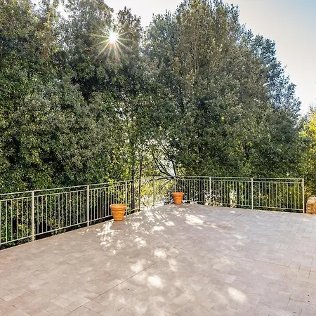 Holiday home Lovely In With Swimming Pool Citerna