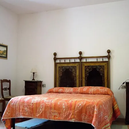 Lovely In With Swimming Pool Holiday home *