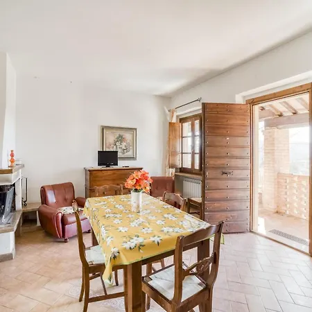 Lovely In With Swimming Pool Holiday home Citerna